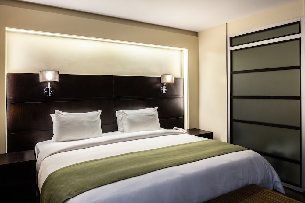 UNIPARK HOTEL 6/66