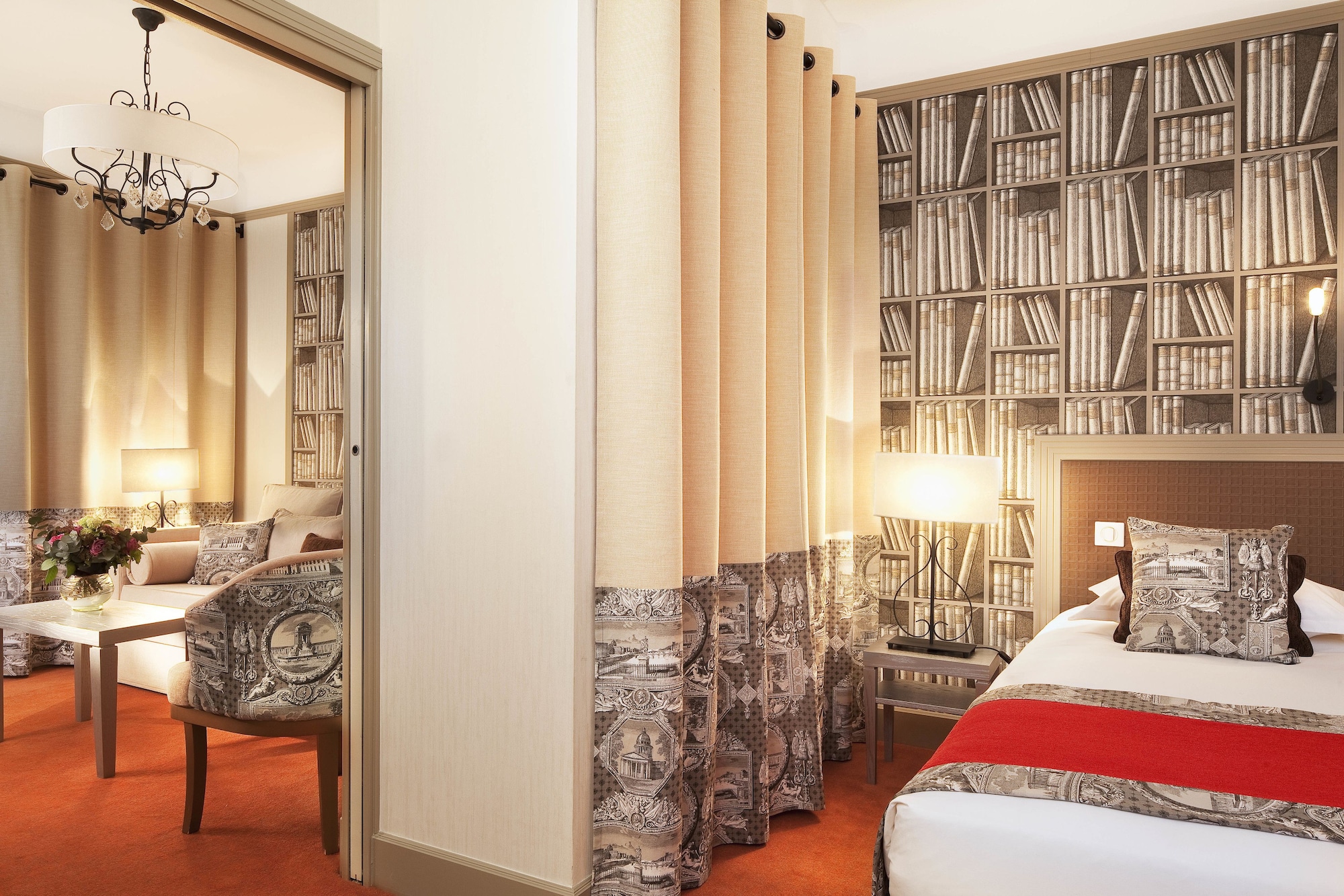 Family Suite, Double Bed, Sofa, Hotel Residence Foch 3/5