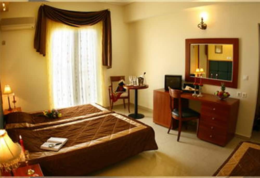 Ionis Art Hotel 19/51