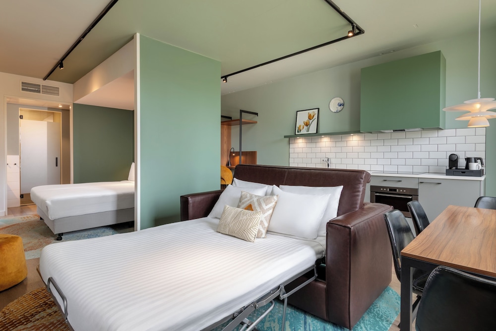Corendon Urban Amsterdam Schiphol Airport Hotel 26/66