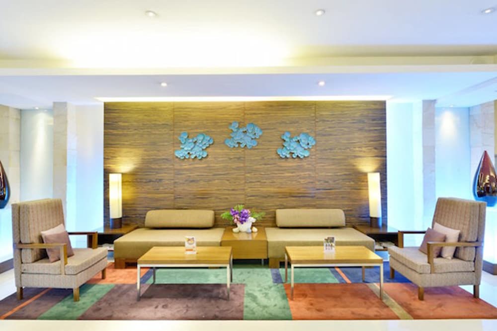 St James Hotel 31/50