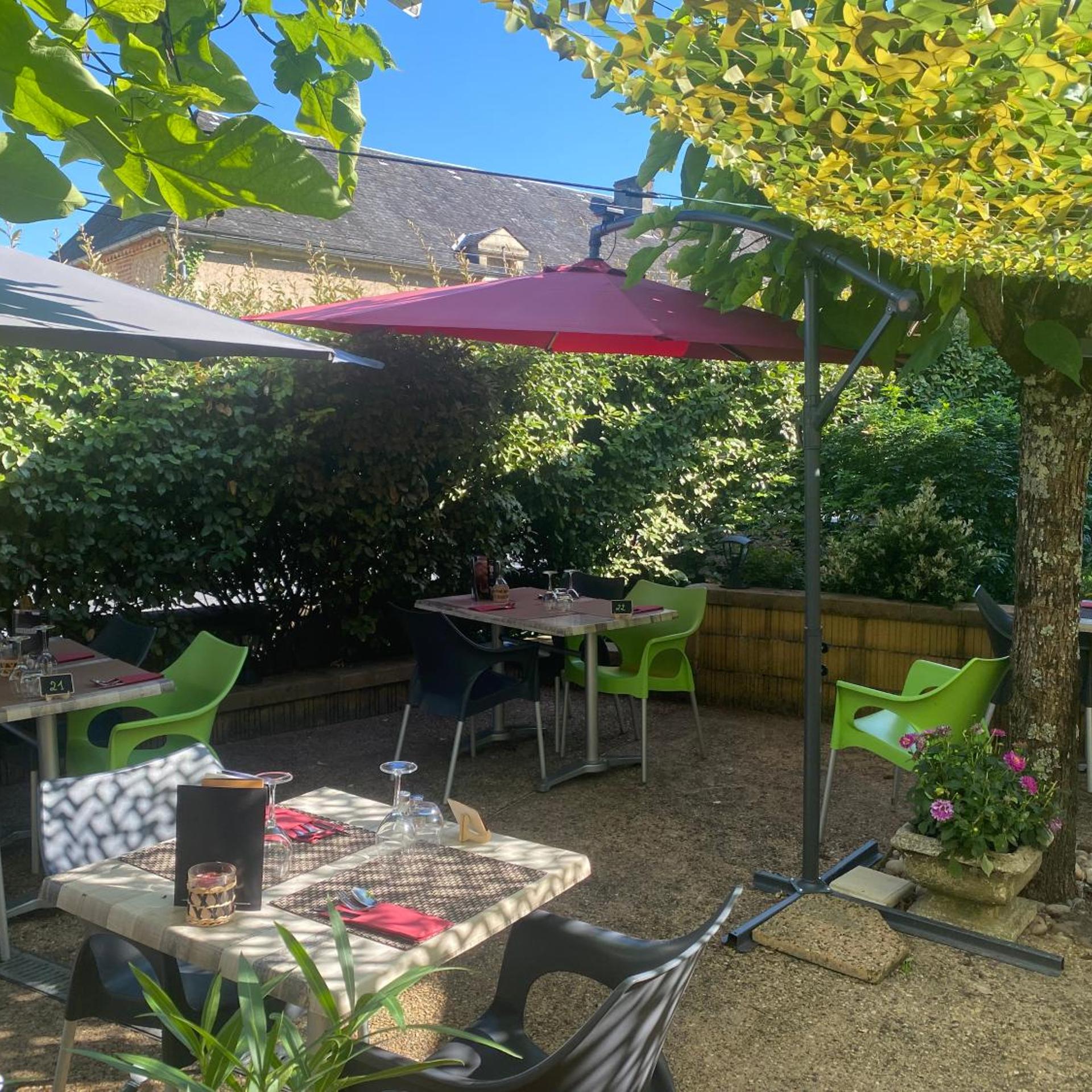 HOTEL LE CYGNE 43/50