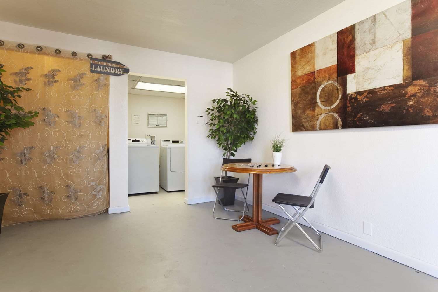 Lobby at Studio6 Suites Stockton, CA – Waterfront, STOCKTON - CA