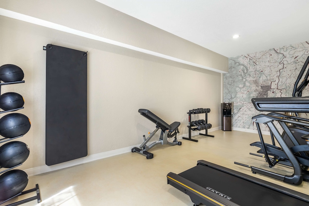 Best Western Prime Inn & Suites 12/29