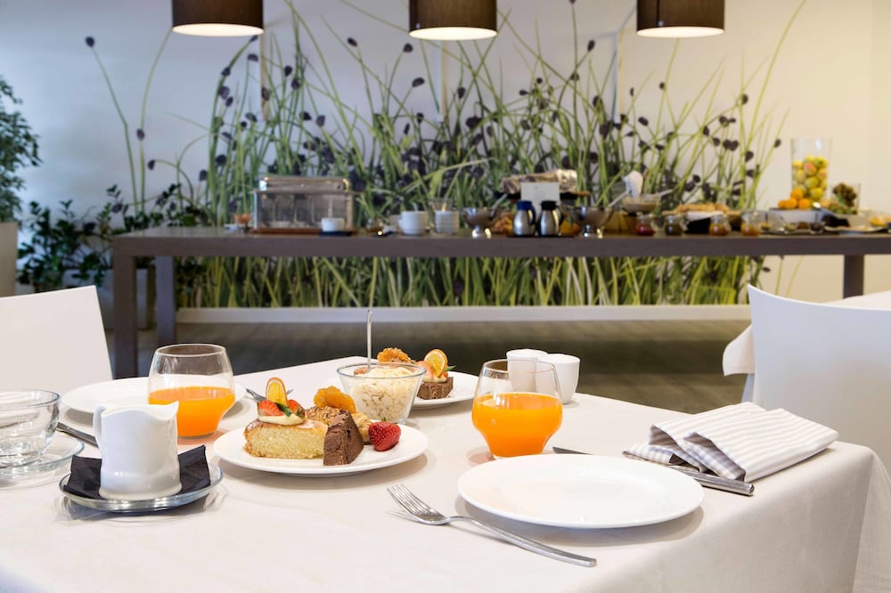 Living Place Hotel 88/105