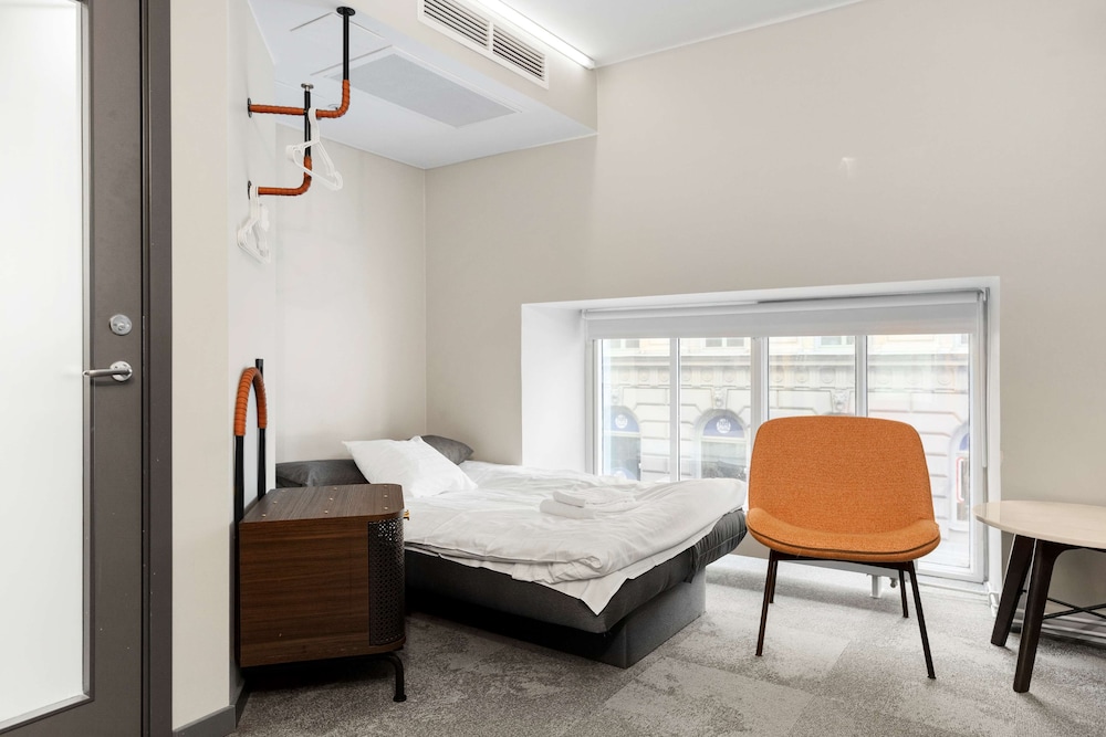 Best Western Hotel At 108 24/58