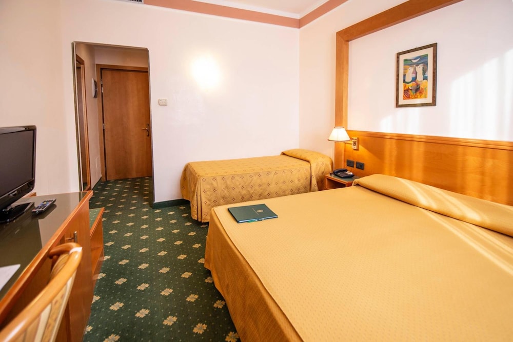 Hotel Estense 18/40