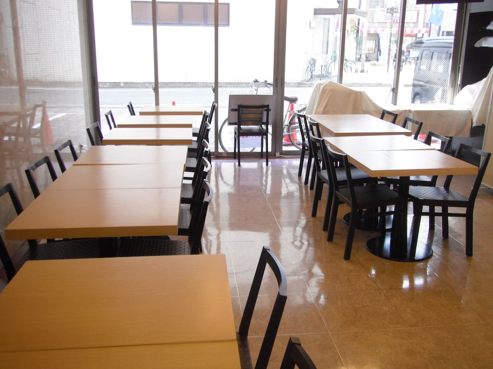 restaurant-cafeteria