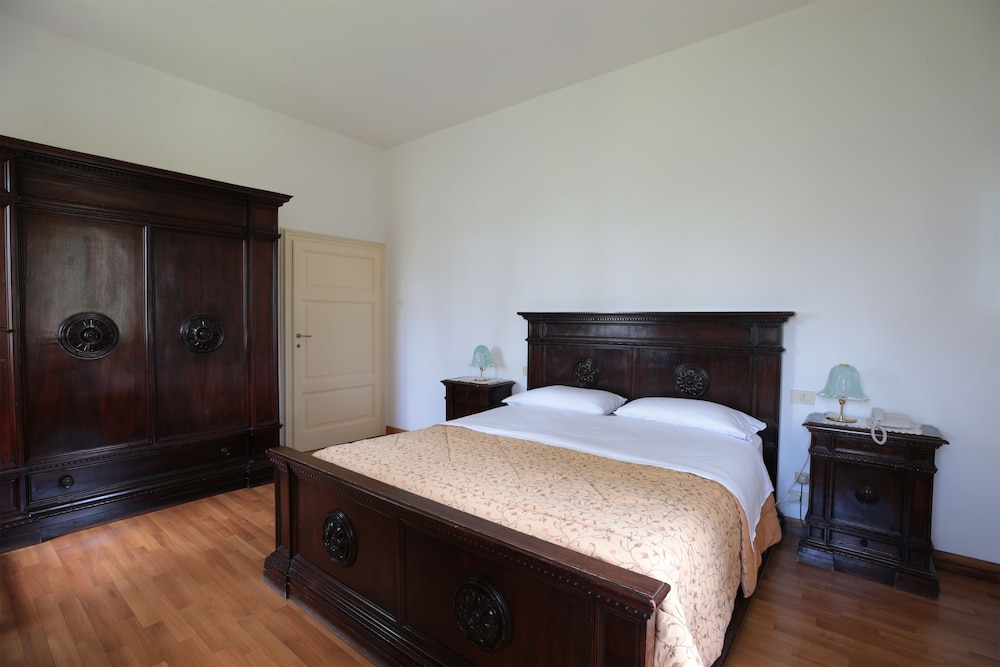 Il Castellaro Country House 11/71
