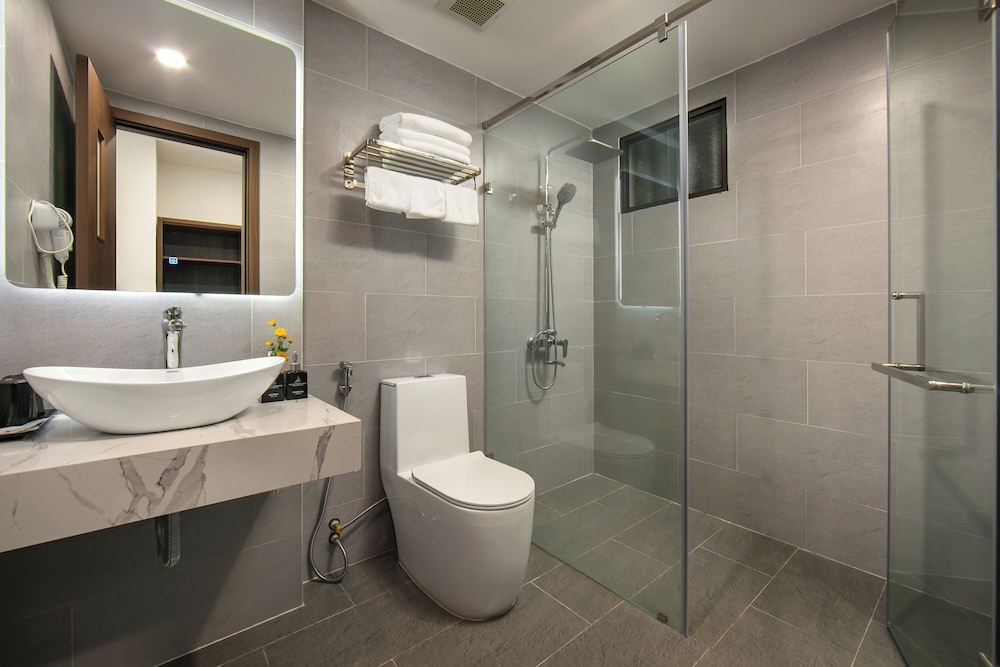 Hanoi Vacanza Premier Hotel 42/45