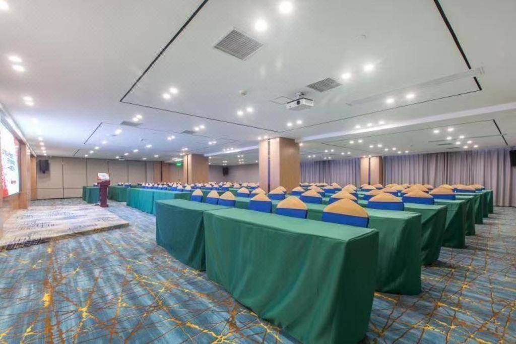 City Comfort Inn (Wuhan Panlongcheng Baishang Shopping Center) 48/50