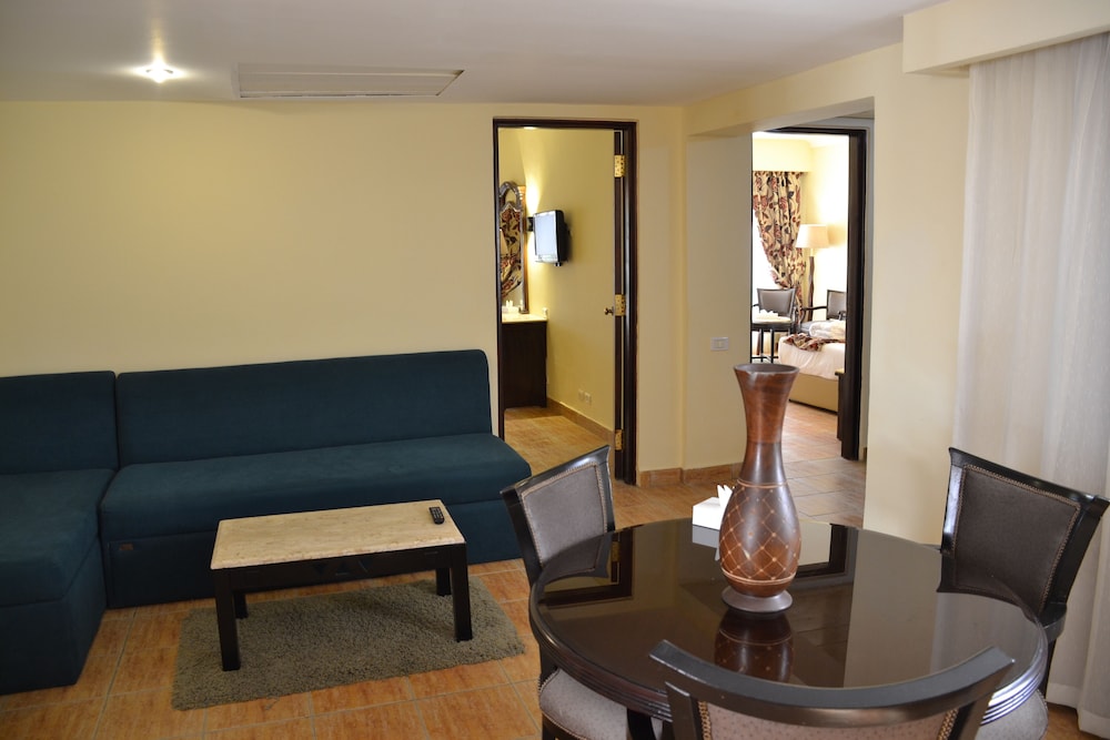 Royal Regency Club 40/50
