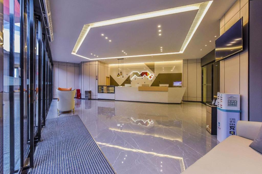 Borrman Hotel (Chongqing Jiefangbei Hongyadong) 6/58