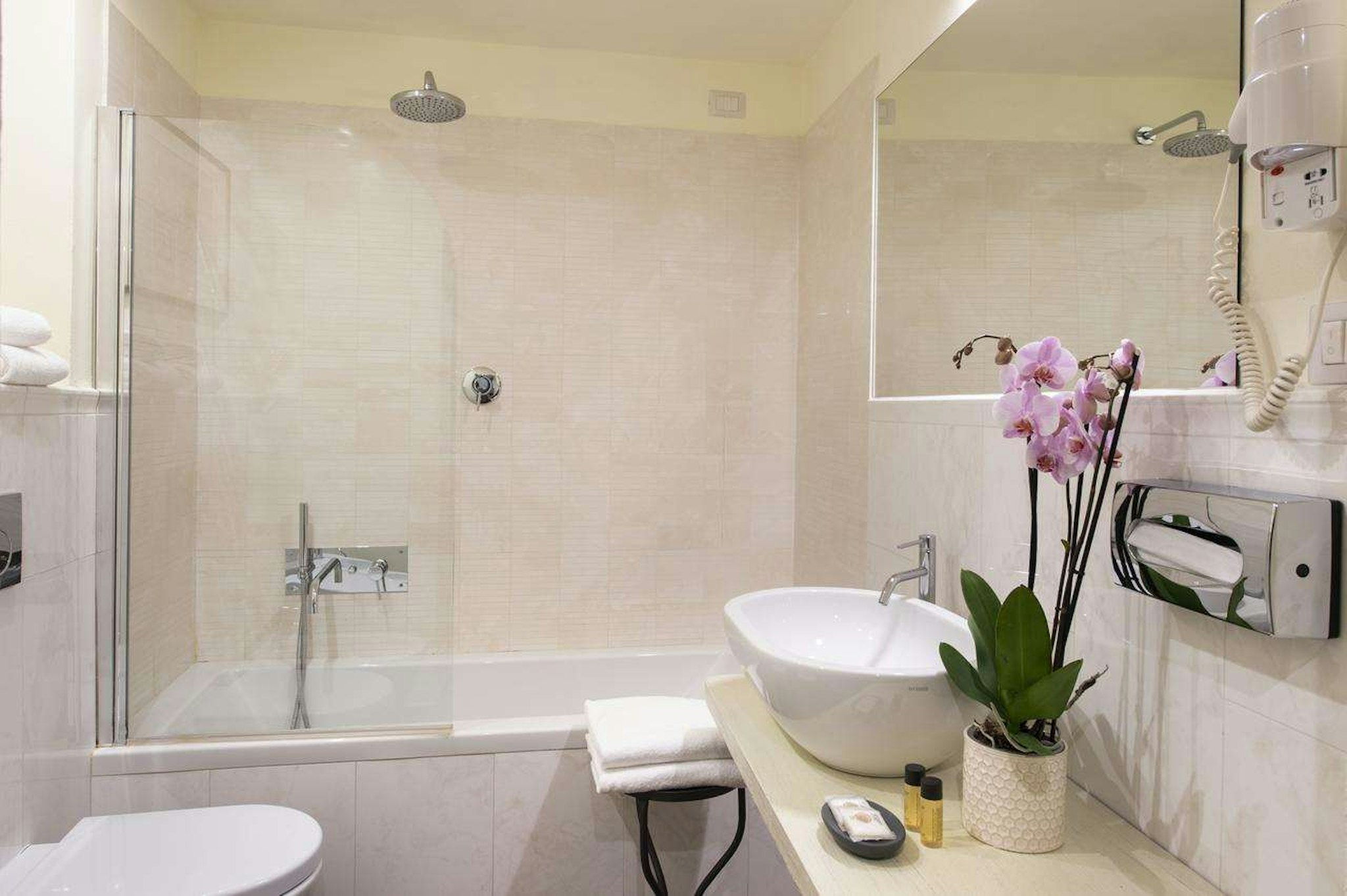Hotel L Antico Pozzo 69/71