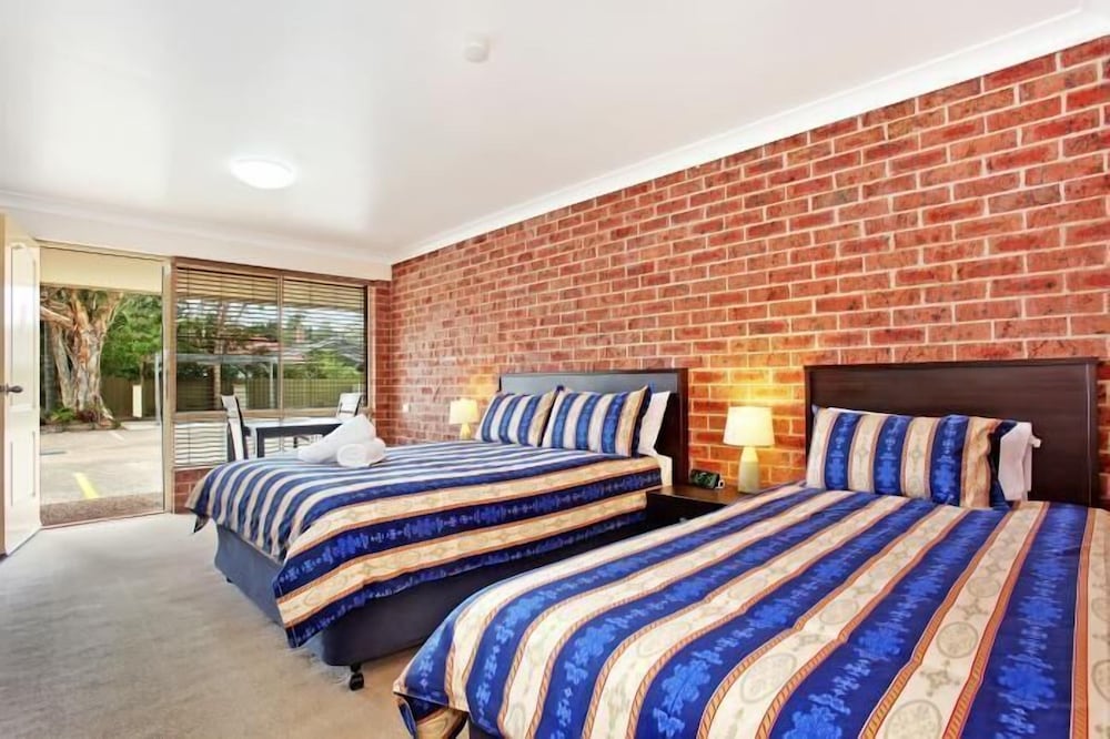 Lake Macquarie Motor Inn 10/50