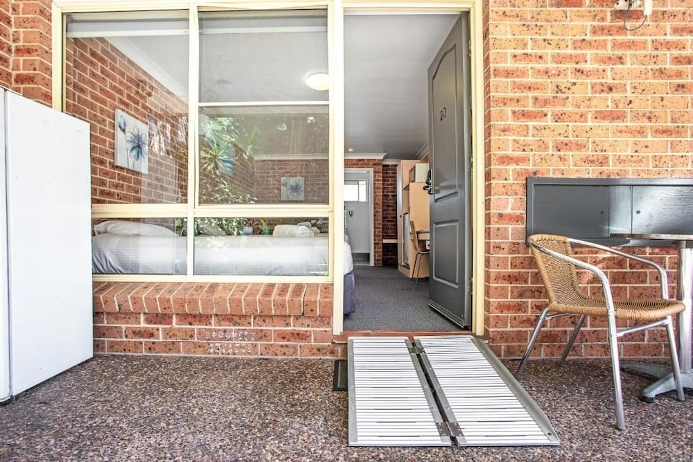 Lake Macquarie Motor Inn 7/50