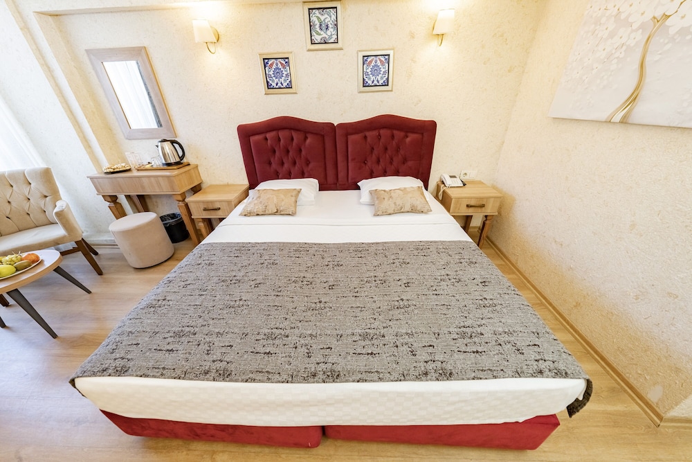 Konur Hotel 27/50