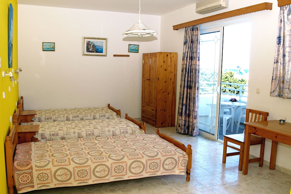 Marianthi Studios Stegna 36/70