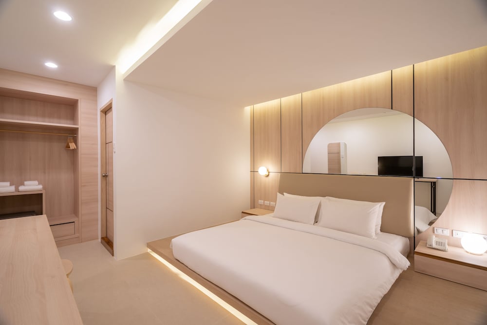 Bedline Hotel - SHA Certified 11/36