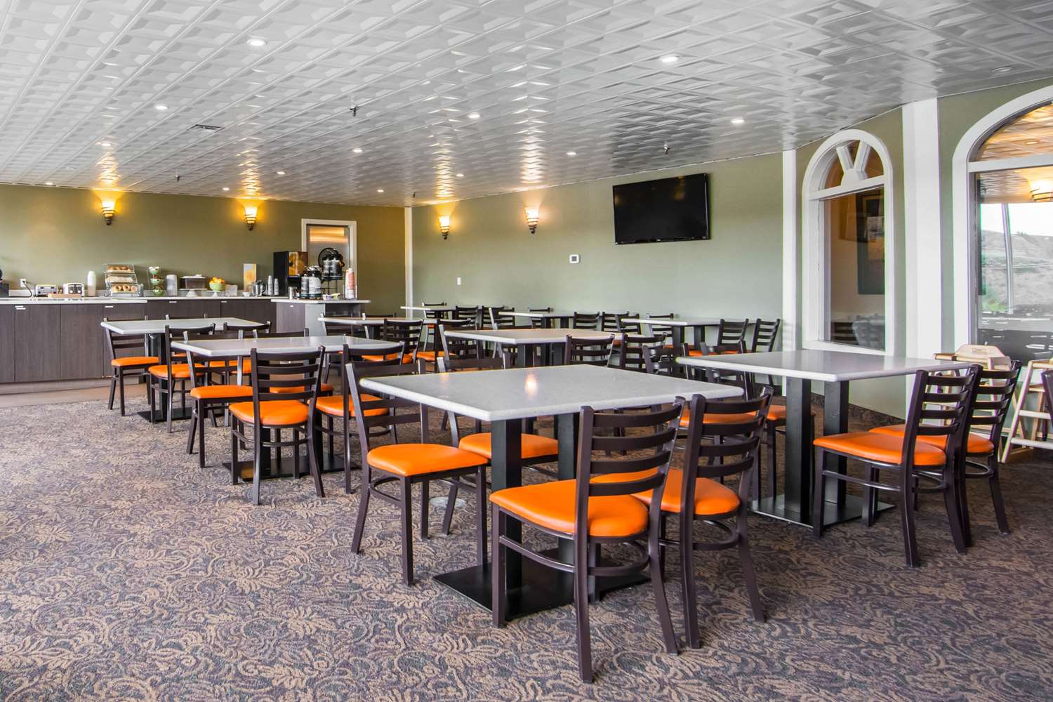 Quality Hotel Drumheller 36/40