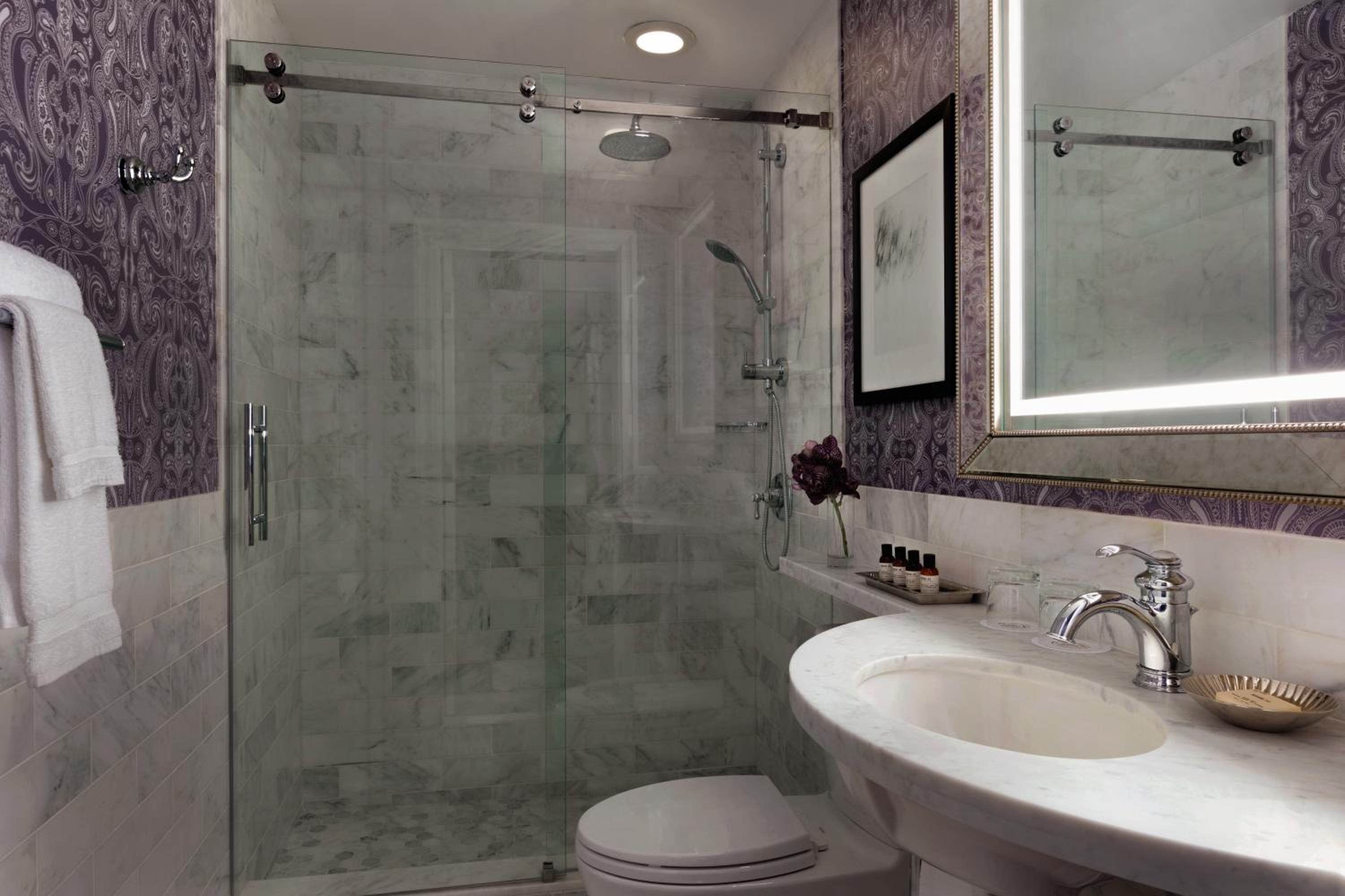 1 Bedroom, Suite, King Bed, Sofa, Claremont Resort & Club 5/10