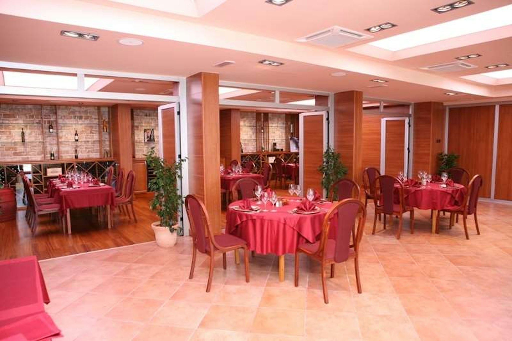 Hotel Kolovare 6/14