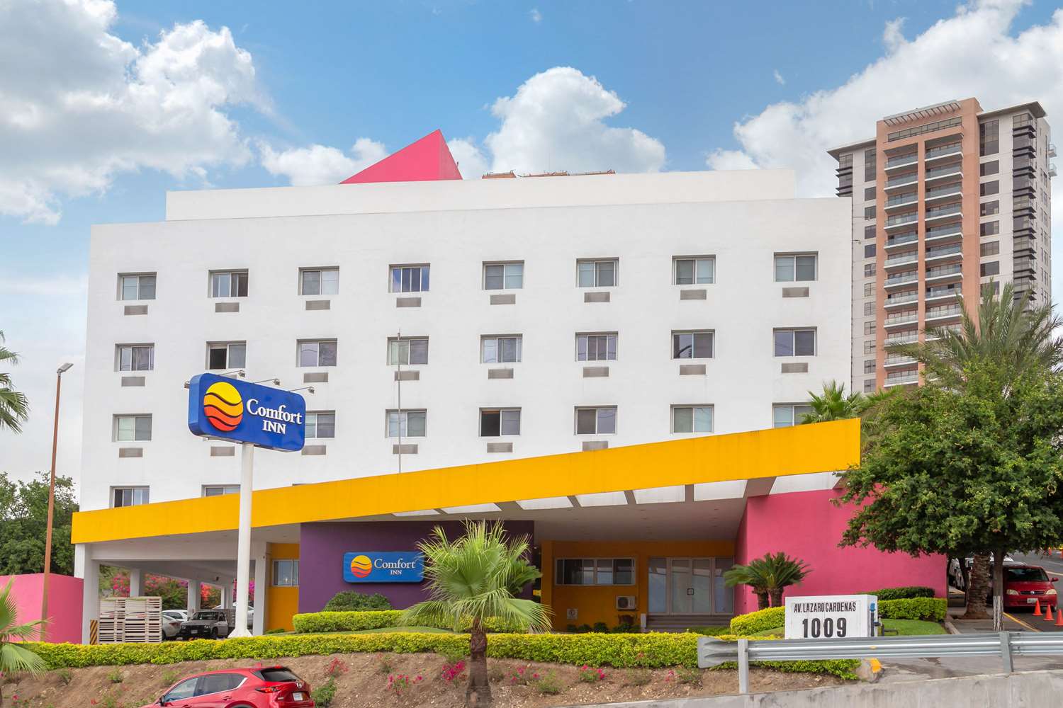 Comfort Inn Monterrey Valle 2/40