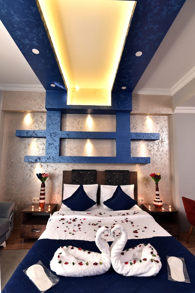 Rays Hotel 47/54
