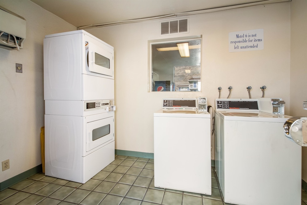 Motel6 Wendover, UT 30/45