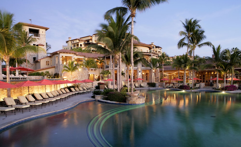 Hacienda Beach Club And Residences 45/50