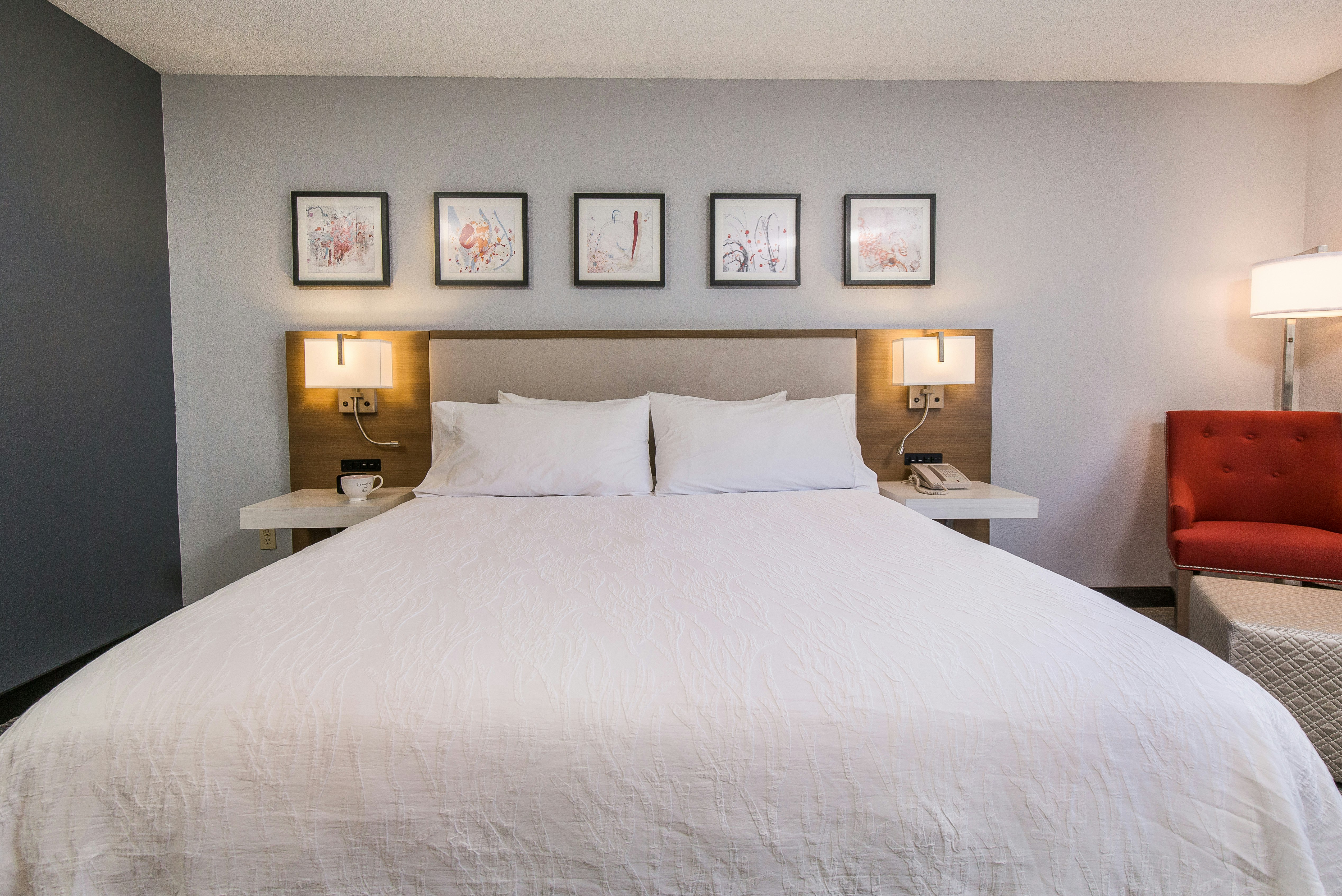 ROOM, KING BED, JETTED TUB, ACCESSIBLE