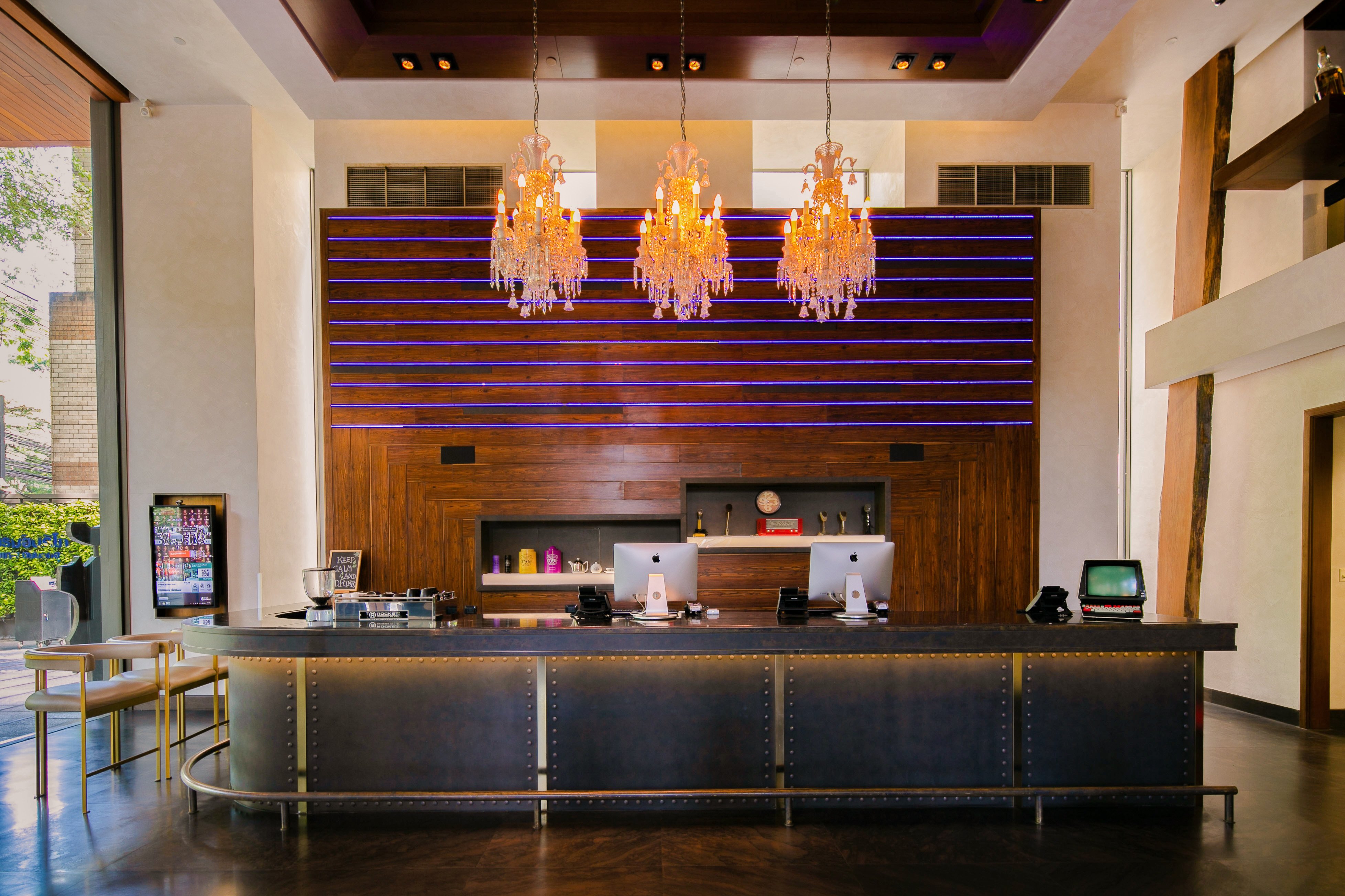 Hotel Indigo Bangkok Wireless Road 10/79