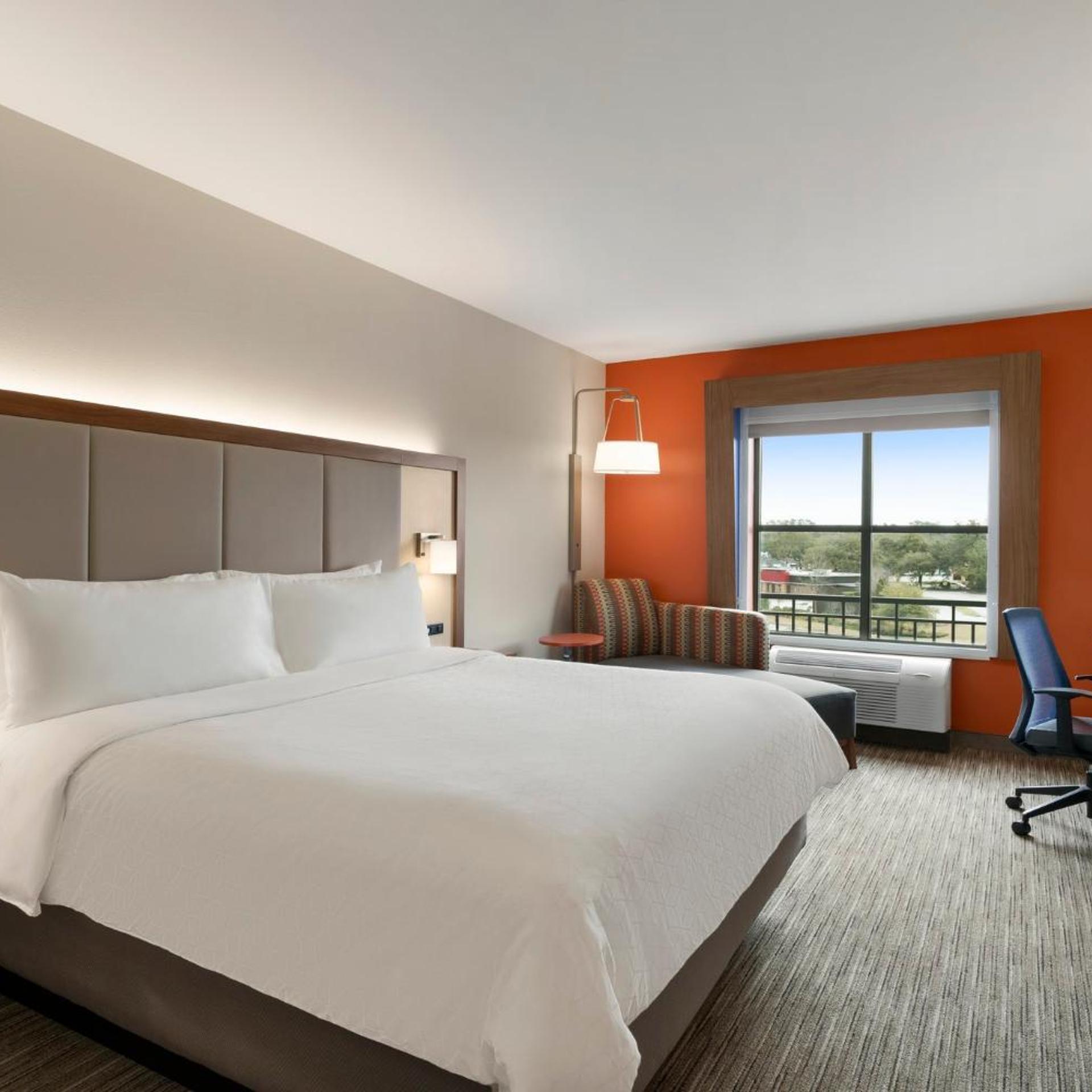 Xtra Space, Standard, King Bed