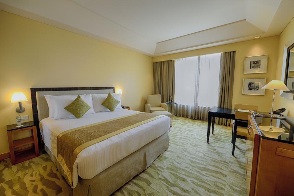 Spa, Executive, Suite, King Bed, Butler
