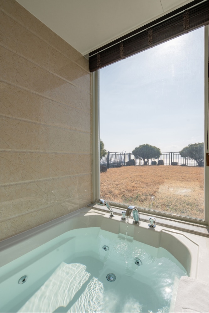 Hotel Bareve 40/64