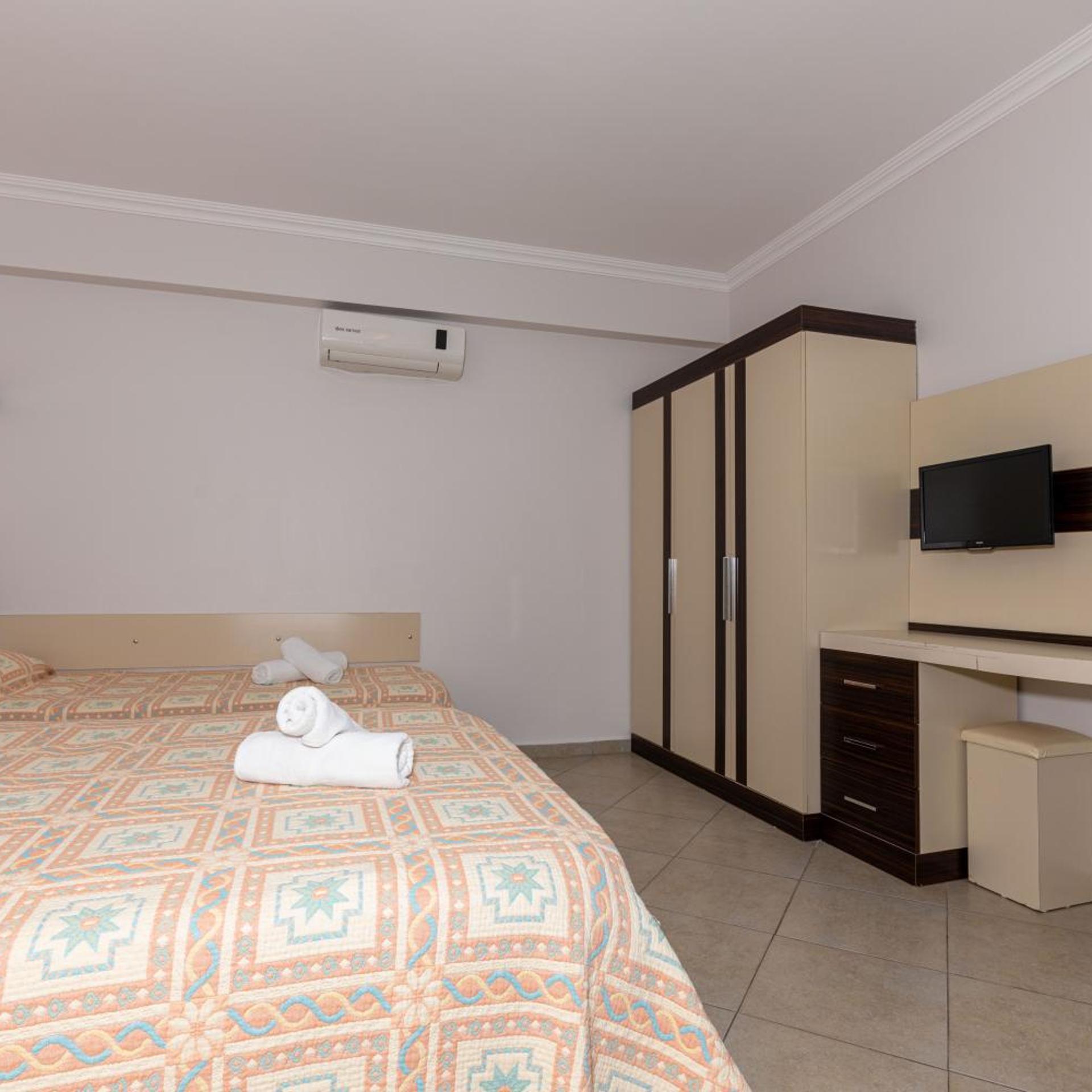 Amfora Otel 15/53