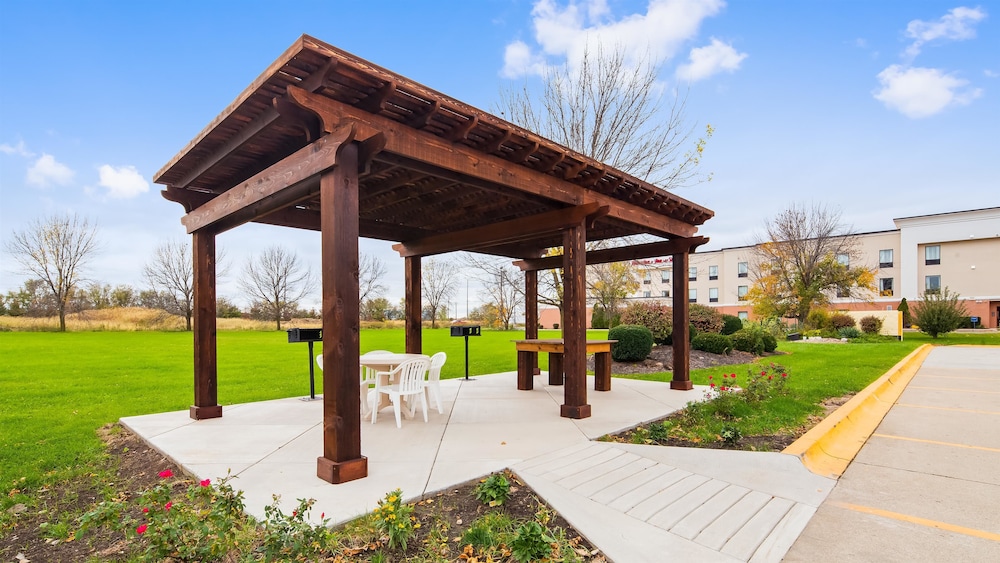 Baymont by Wyndham Danville IL 38/41
