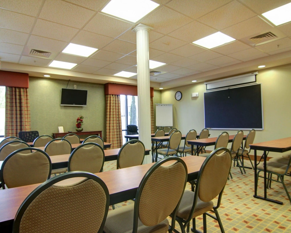 Comfort Suites El Paso West 47/49