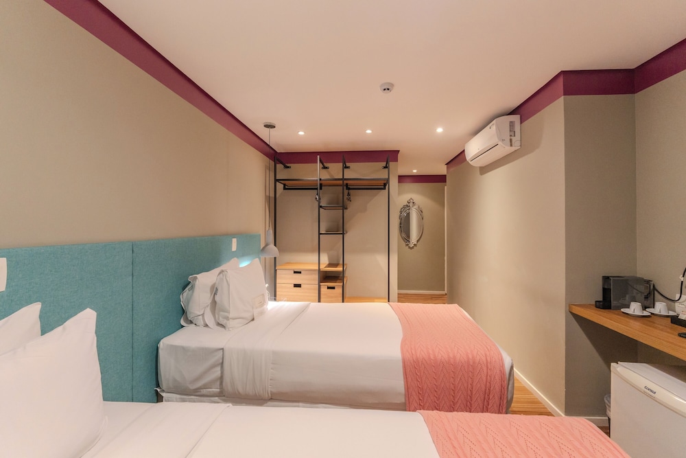 PREMIUM, SUITE, MULTIPLE BEDS