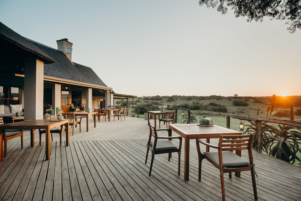 Hlosi Game Lodge 54/73