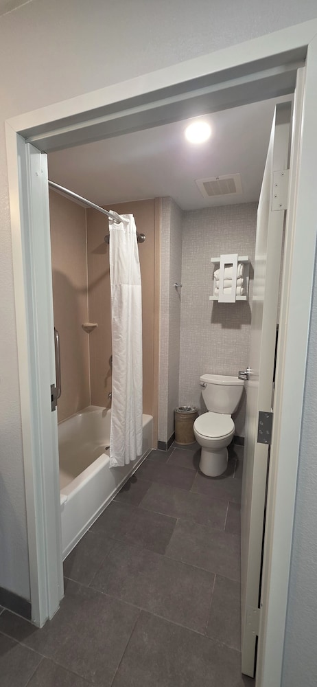 Hampton Inn Suites Craig 56/61