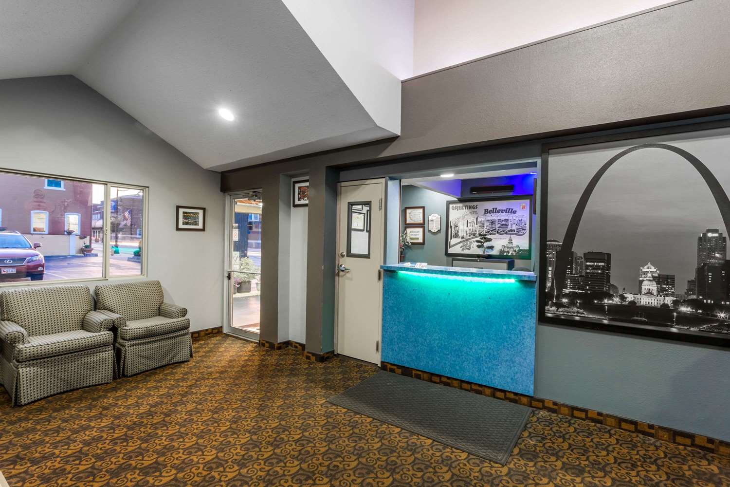 Super 8 by Wyndham Belleville IL/St. Louis Area 3/7