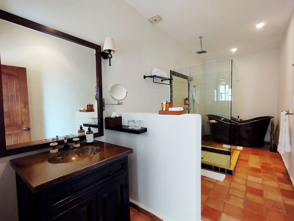 Guaycura Boutique Hotel Spa 15/72