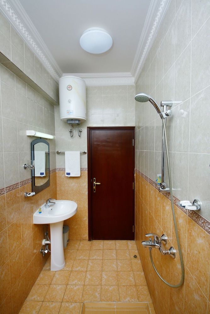 Muscat International Hotel 50/50