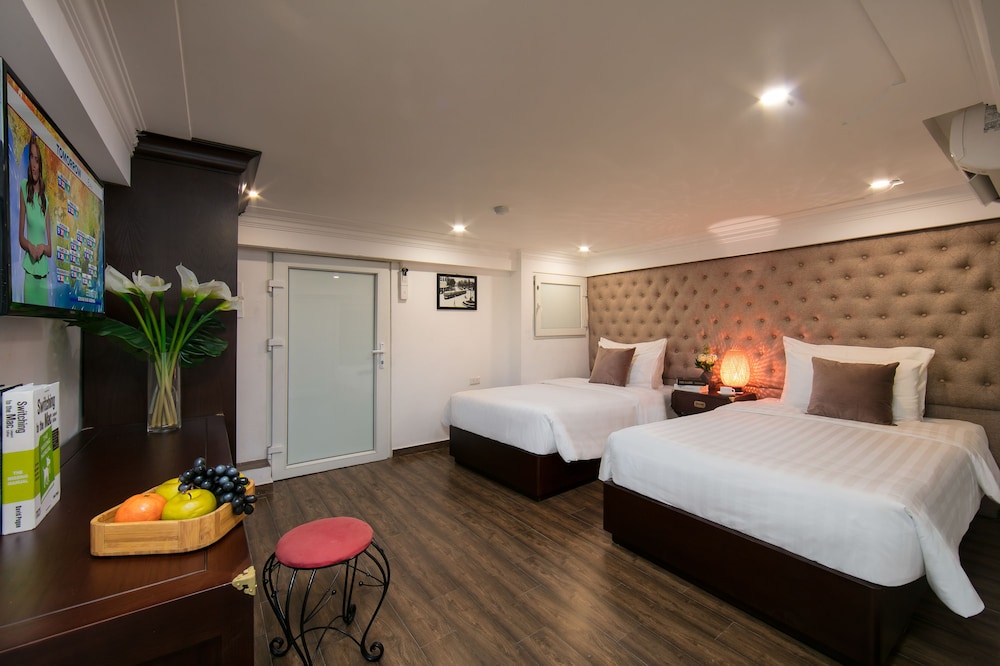 Golden Rooster Hotel 23/62