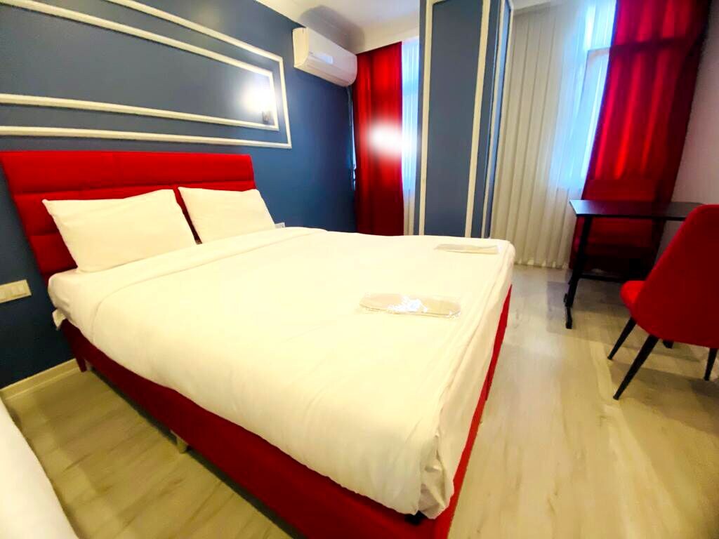 COMFORT, DOUBLE BED