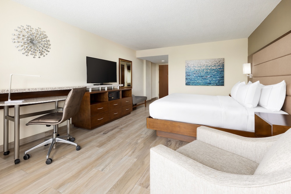 DoubleTree Beach Resort by Hilton Tampa Bay - North Redington Beach 47/59