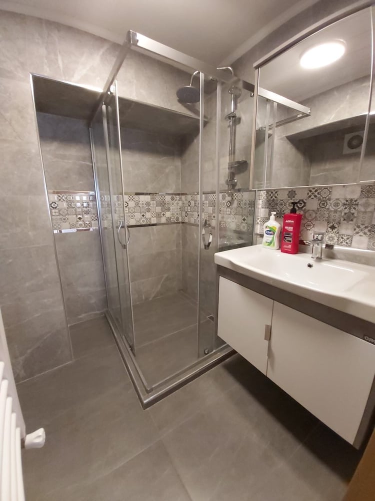 Aiza Suites 19/53