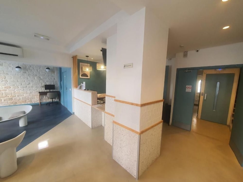 Hipotel Pere Lachaise Hotel 6/60