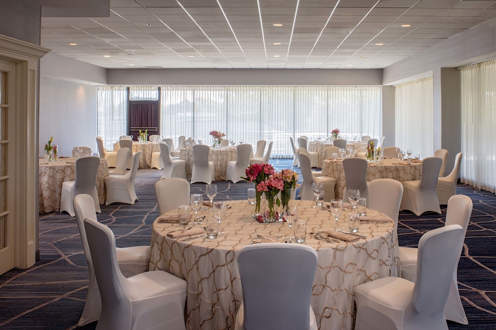 Sonesta Hotel Houston IAH Airport 25/34